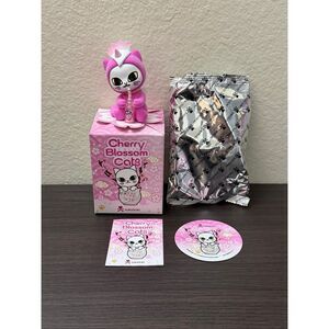 Tokidoki Cherry Blossom Cats Blind Box Figure - Pawsplay Kitty